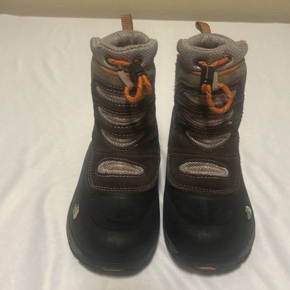 NEW The North Face 200 gr Insulation Waterproof Slip On Boots Boys, Size 3 - Picture 13 of 15